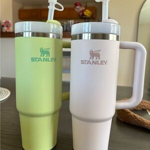 2 30 oz Stanley cups